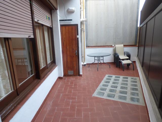 OPORTUNIDAD EN ZONA UNIVERSITARIA DE MANRESA - PISO DE 4 HABITACIONES CON TERRAZA Y ASCENSOR photo 0
