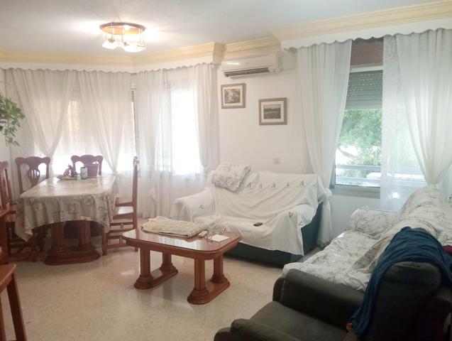 ¡Vivienda con gran potencial en Bailén-Miraflores! photo 0