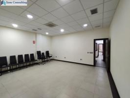 Oficina en Alquiler - Excelente Ubicación Cerca del Hospital General de Albacete photo 0