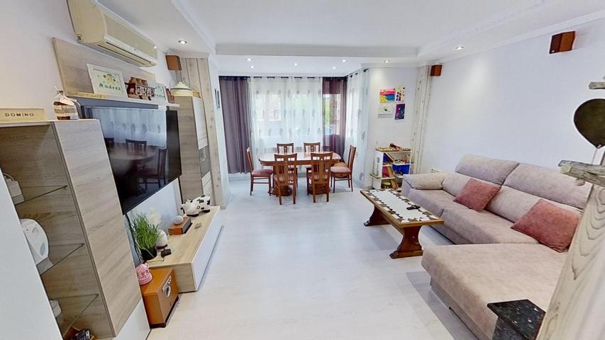 VIVIENDA DE TRES DORMITORIOS Y DOS BAÑOS CON PATIO Y PLAZA DE GARAJE OPCIONAL photo 0