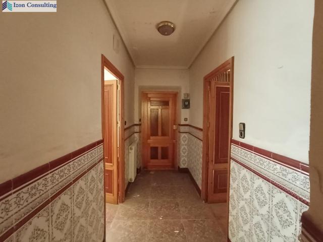 Casa para reforma integral en esquina ¿Buscas crear tu hogar ideal desde cero? Esta es tu oportunidad. photo 0