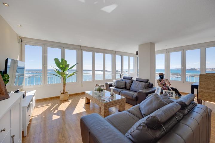 Apartamento en primera linea con vistas al mar en acequion photo 0