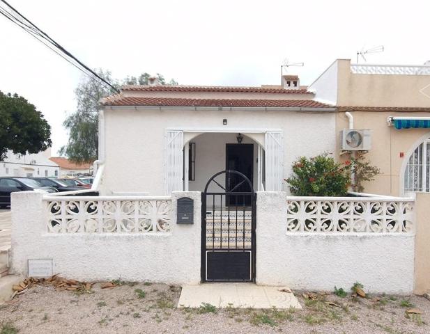 Bungalow en San Luis photo 0