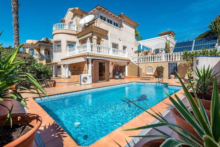 CHALET EN SAN MIGUEL DE SALINAS photo 0