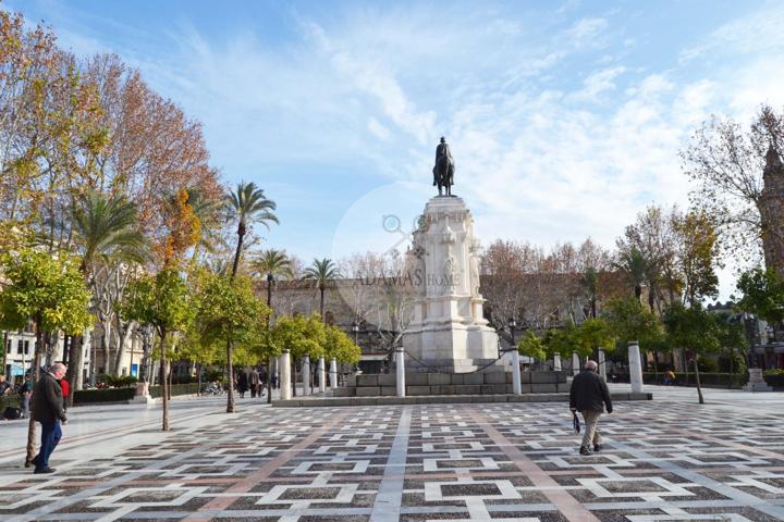 Parking En venta en Arenal - Museo, Sevilla photo 0