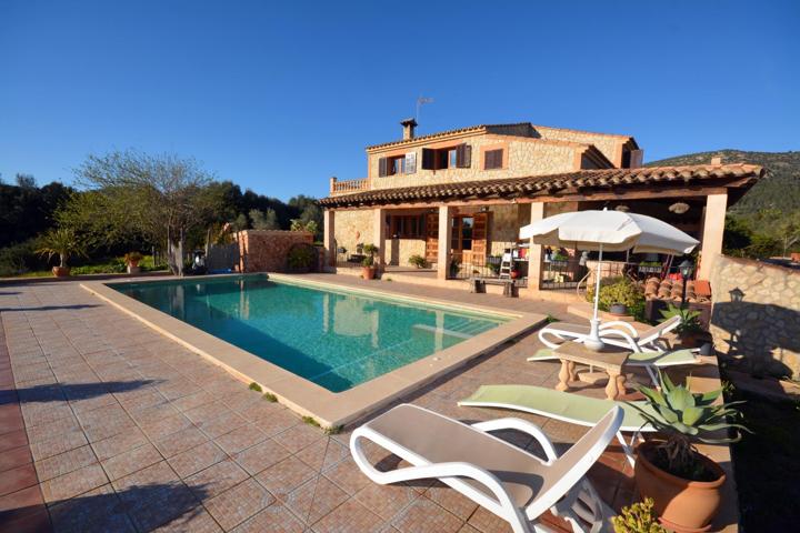 FINCA RÚSTICA EN LLUCMAJOR - TOTALMENTE LEGAL CON CÉDULA DE HABITABILIDAD photo 0