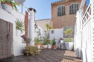 En venta de casa de pueblo en Andratx photo 0