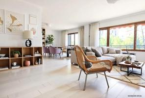 Se vende amplio piso de 224m2 con parking en Paso Mallorca photo 0