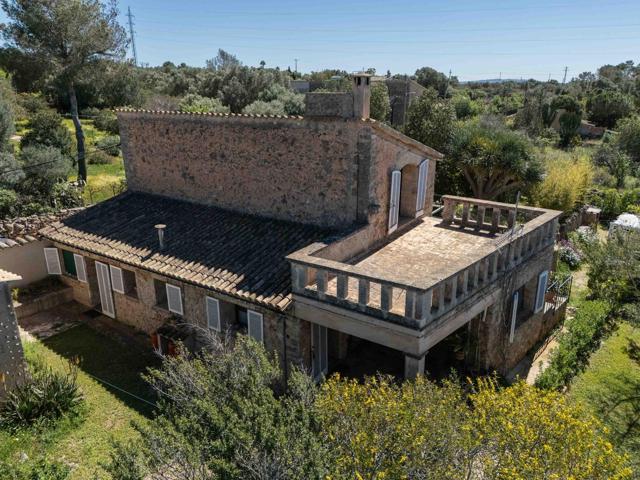 Casa rústica con terreno y alma mallorquina en Pórtol – Marratxí. photo 0