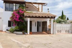 ¡Tu Refugio en la Costa! Chalet independiente en Portocolom photo 0