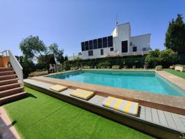 Vivienda unifamiliar con vistas al mar y piscina en Bahía Azul photo 0