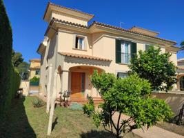 CHALET ADOSADO EN VENTA EN PUIG DE ROS photo 0