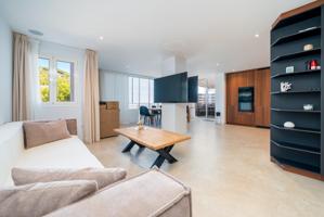 Apartamento único en Peguera, con diseño contemporáneo, domótica y 8 plazas de garaje en escritura photo 0