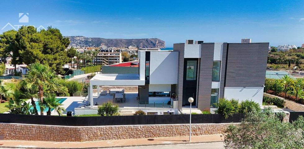 Casa En venta en Cap Martí - Pinomar, Jávea-xàbia photo 0
