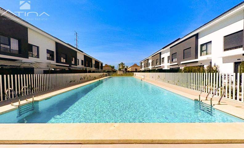 Unifamiliar Pareada En venta en Avenida De La Mar, Park Nord - Casona, Gandia photo 0