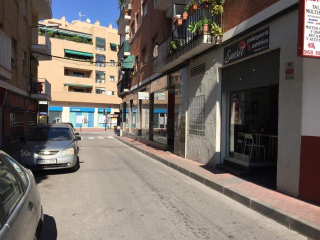 Local Comercial de 90 m2 en Santo, cerca del Mercadona photo 0