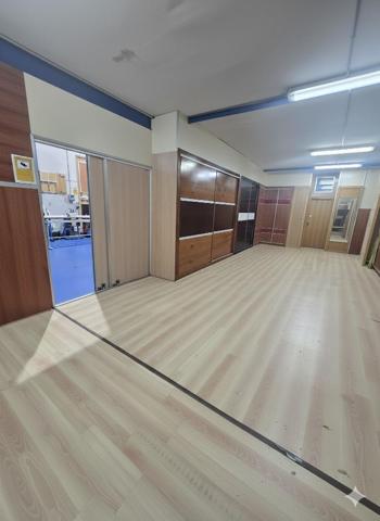 NAVE ALQUILER, CON OFICINA photo 0