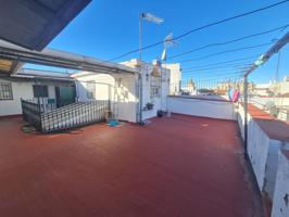 Exclusivo Ático-Estudio en Casa Palacio – Un Mirador Privilegiado en Pleno Centro photo 0