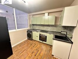 SE VENDE PISO TOTALMENTE REFORMADO photo 0