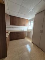 SE VENDE SEMI ATICO CON SOLARIUM Y DOS PLAZAS DE GARAJE, OBRA NUEVA photo 0