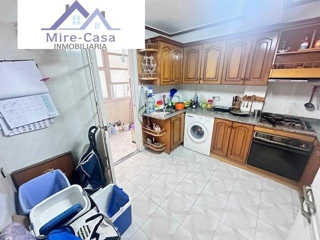 SE VENDE PISO ESQUINA CON ASCENSOR photo 0