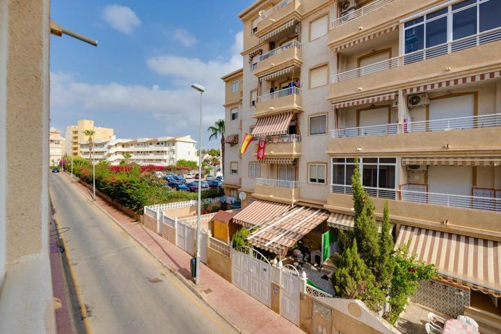 Apartamento de 1 dormitorio en Playa de los Locos, Torrevieja photo 0