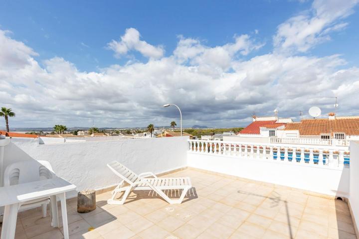 Acogedor Bungalow sin vecinos en Torrevieja – Ideal para la Vida Tranquila photo 0