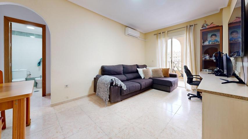 APARTAMENTO DE 2 DORMITORIOS EN TORREVIEJA CERCA DEL CENTRO photo 0