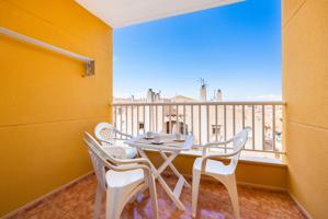 SE VENDE BONITO Y LUMINOSO APARTAMENTO EN LA PLAYA DEL CURA!!!!!!! photo 0
