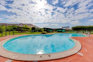 BUNGALOW DE 2 DORMITORIOS CON PISCINA COMUNITARIA Y ZONAS DEPORTIVAS EN TORREVIEJA photo 0