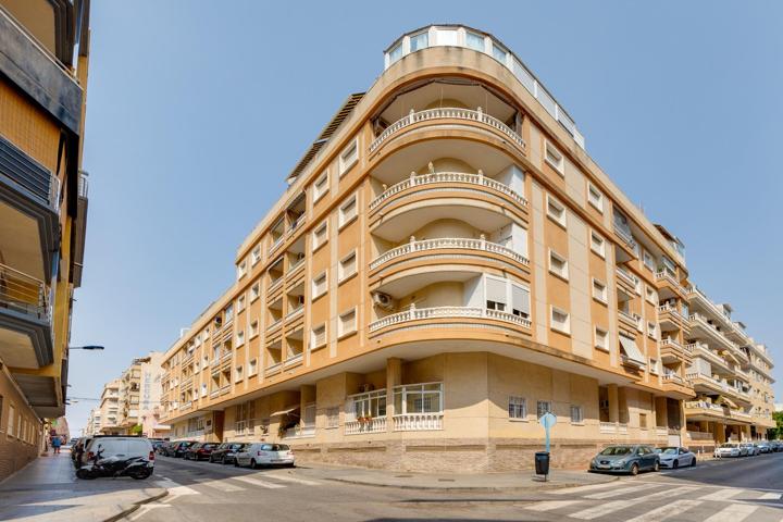 Apartamento de dos dormitorios a 400 metros de la playa del cura photo 0