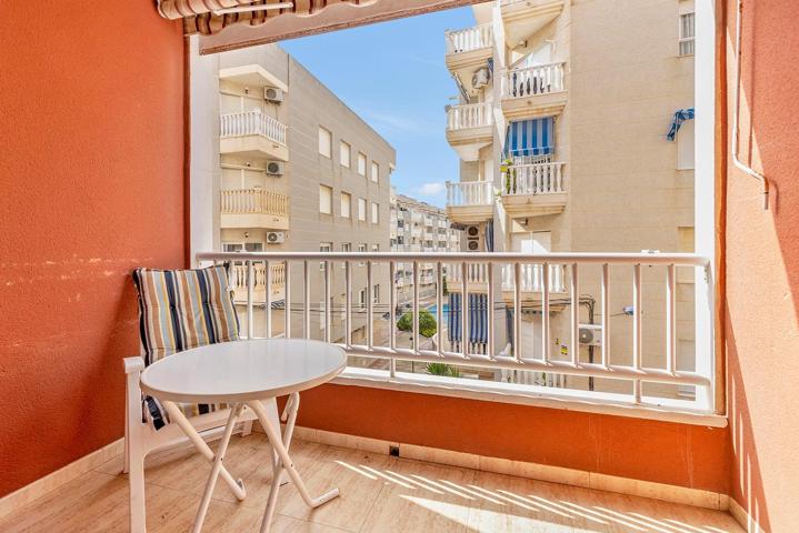 Oportunidad de 2 dormitorios zona Habaneras photo 0