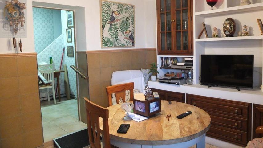 Vivienda adosada en Los Pastores, 4 habitaciones y precio asequible. photo 0