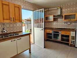 Vivienda unifamiliar adosada en Los Guijos photo 0