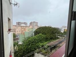 Piso semicéntrico con terraza. photo 0