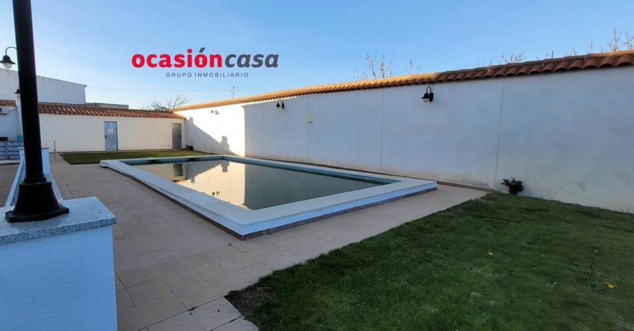 CASA CON PISCINA COMUNITARIA photo 0