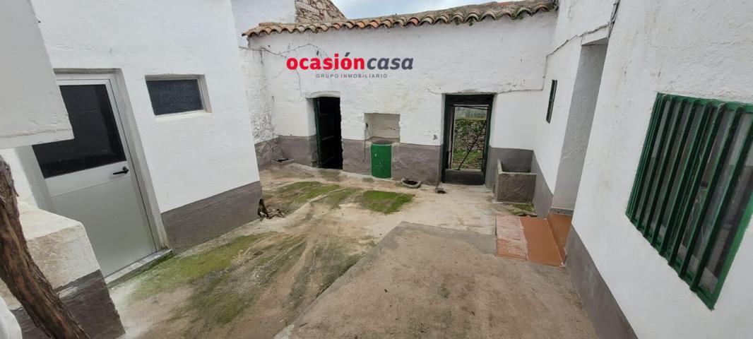 CASA CON TEJADO NUEVO EN PEDROCHE photo 0