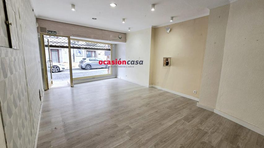 LOCAL COMERCIAL JUNTO AL AYUNTAMIENTO photo 0