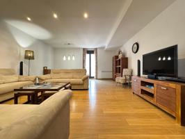 Piso En venta en Cl Bellido, 3, Casco Urbano, Jaca photo 0
