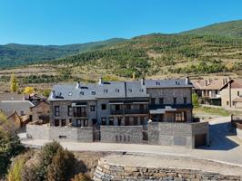 Unifamiliar Pareada En venta en Camino Eras, Castiello De Jaca photo 0