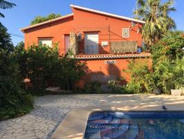 Chalet de dos plantas en las marinas photo 0