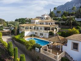 Exclusiva Villa de Lujo en Dénia con impresionantes vistas al mar y la ciudad photo 0