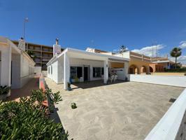 Chalet en primera línea de playa en Miramar photo 0
