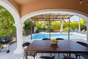 Chalet independiente en venta en La Sella photo 0