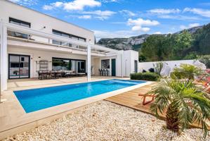 Villa moderna en Denia, diseño, confort y exclusividad en un entorno privilegiado photo 0
