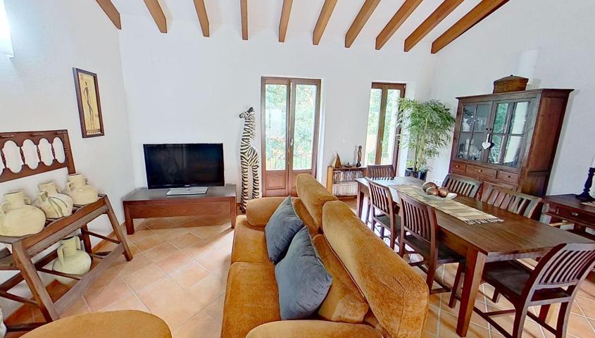 Venta de 1ª y 2ª planta de un edificio en casco urbano photo 0