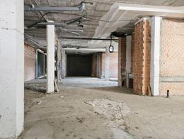 Local comercial en alquiler de 520 m² en casco urbano photo 0