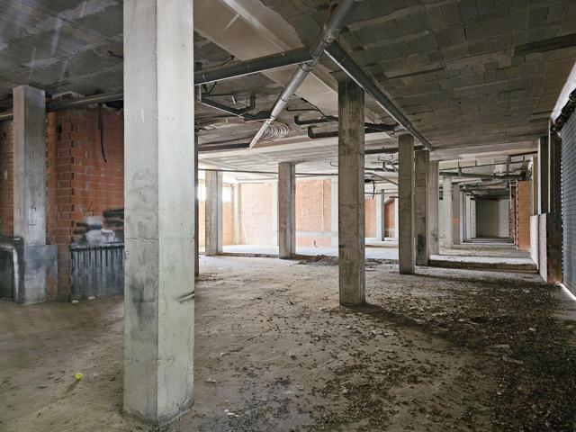 Local comercial en alquiler en casco urbano de 720 m² photo 0