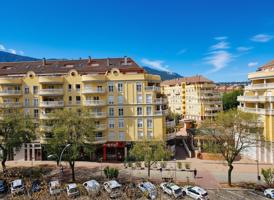 Amplio piso en venta en el casco urbano de Dénia photo 0