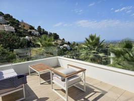 Apartamento en alquiler anual con espectaculares vistas photo 0
